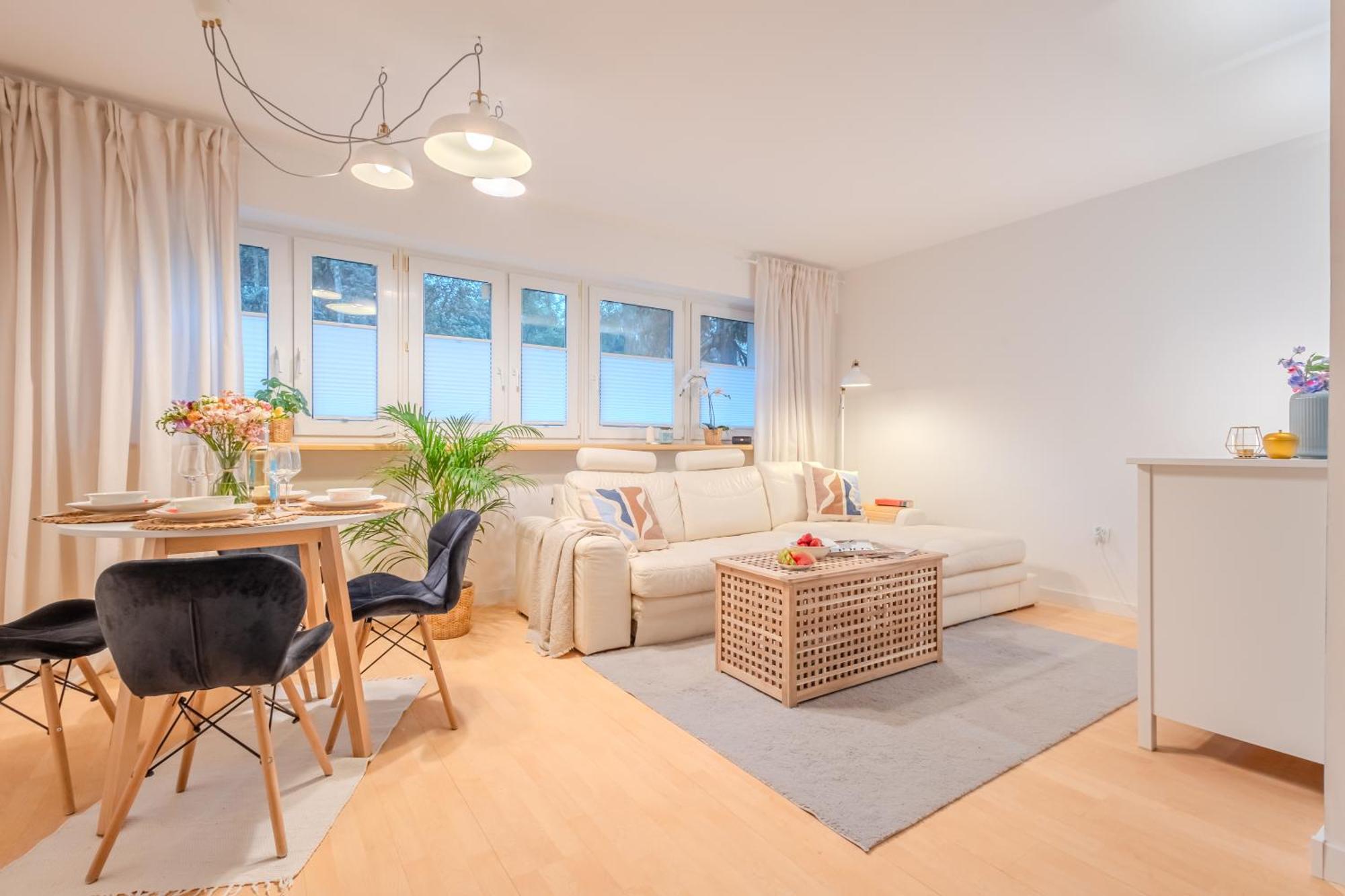 Rezydencja Filmowa- Wygodny Apartament 10 Min Od Lotniska I Centrum Apartment Варшава Екстериор снимка