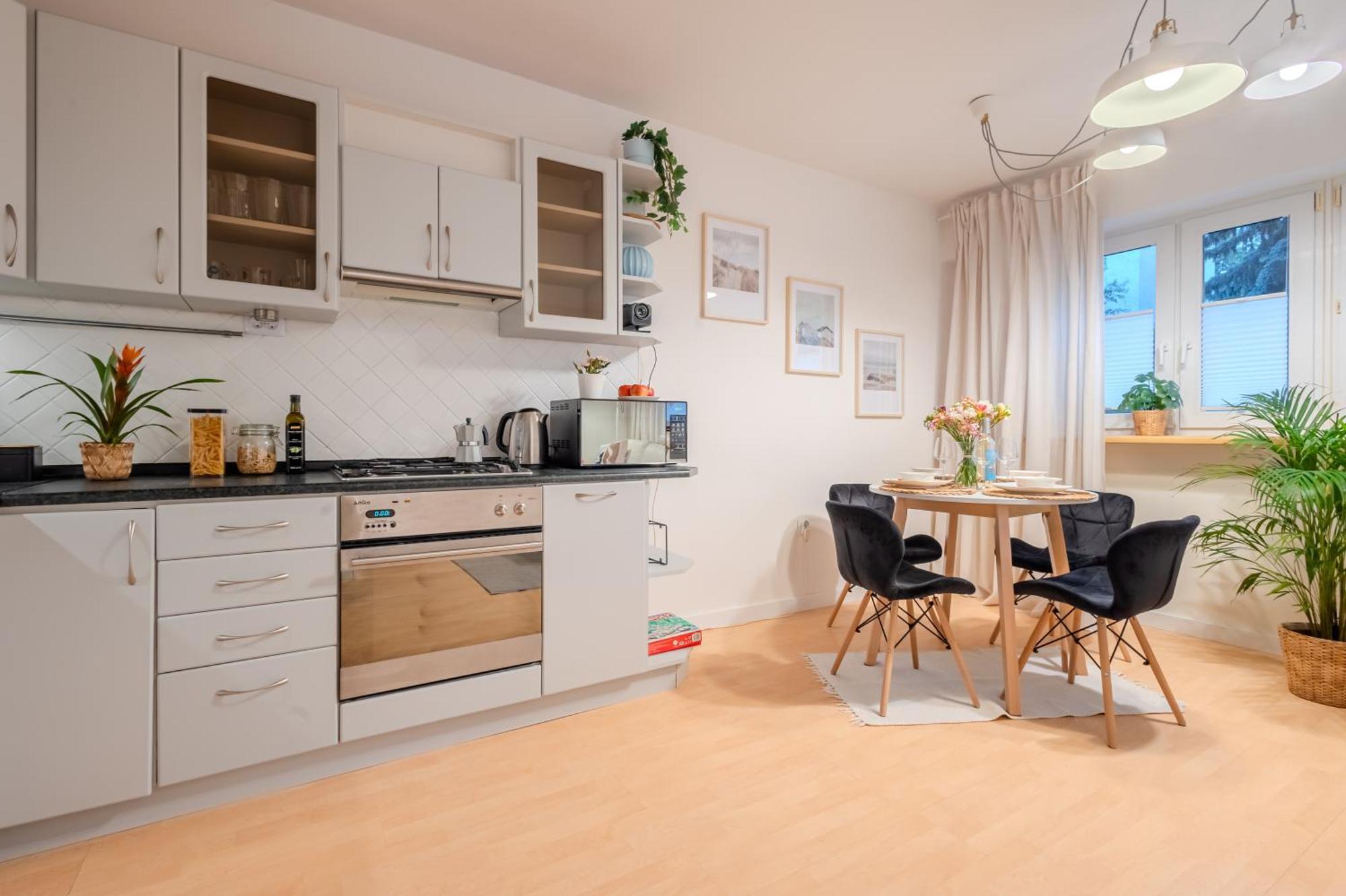 Rezydencja Filmowa- Wygodny Apartament 10 Min Od Lotniska I Centrum Apartment Варшава Екстериор снимка
